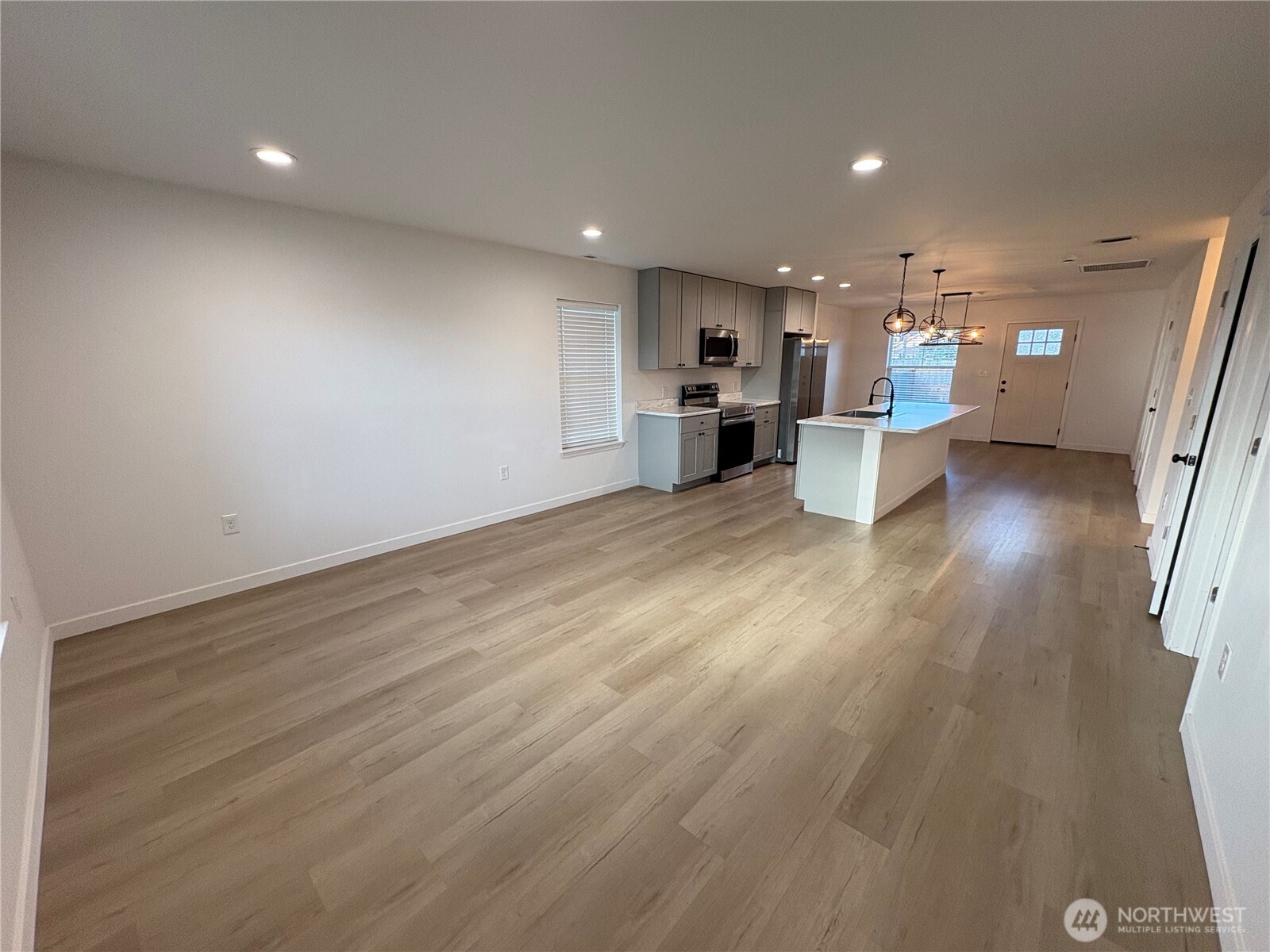 464 SW William Avenue , Chehalis, WA 98532