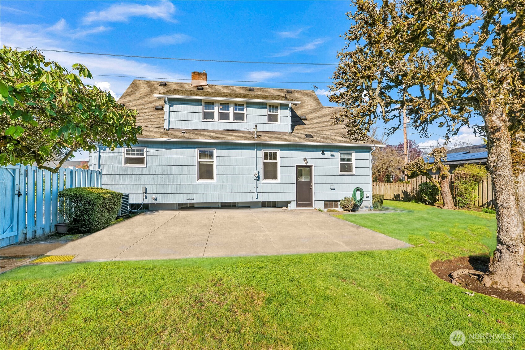 327 5th Street SW, Puyallup, WA 98371