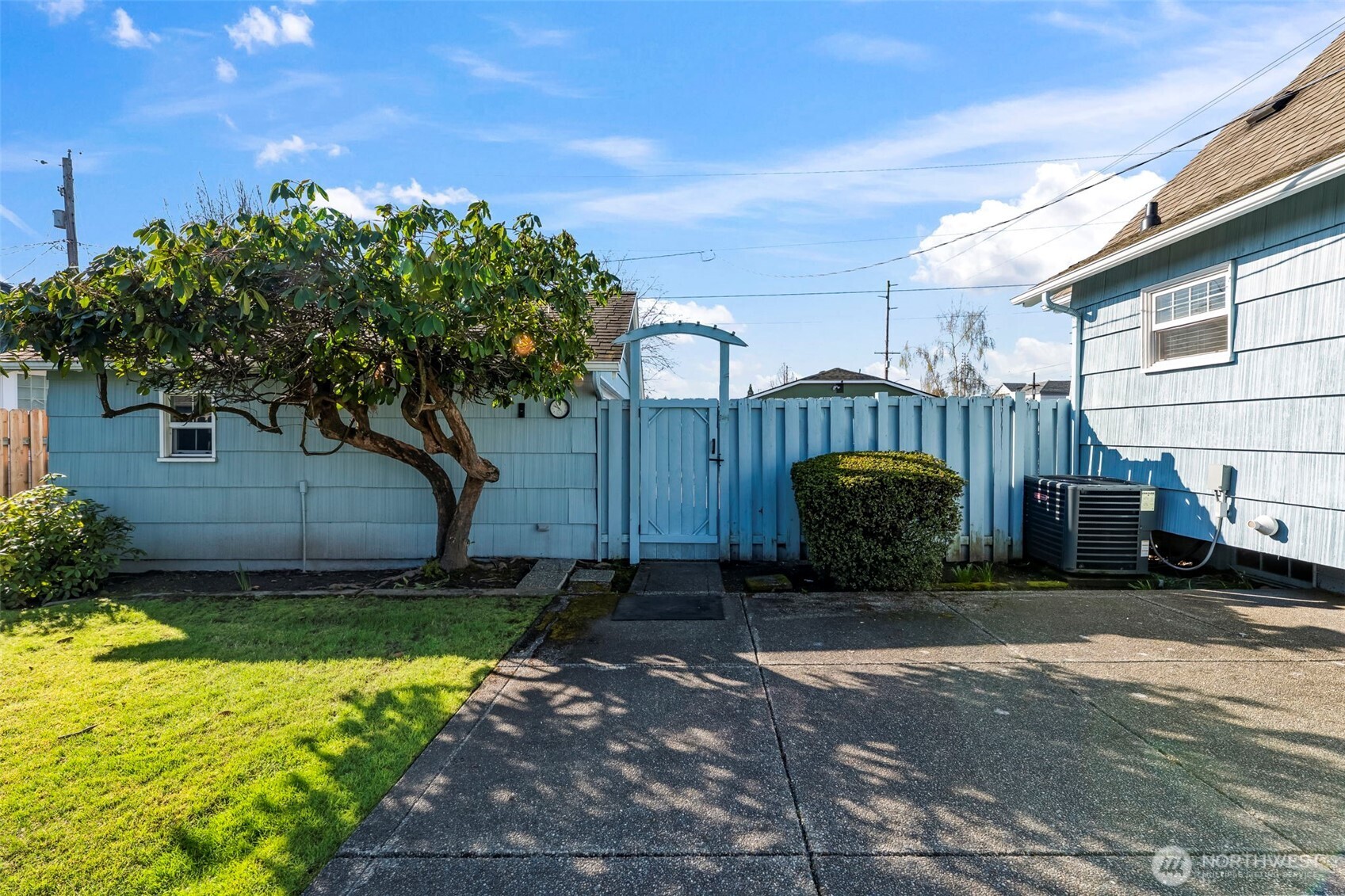 327 5th Street SW, Puyallup, WA 98371