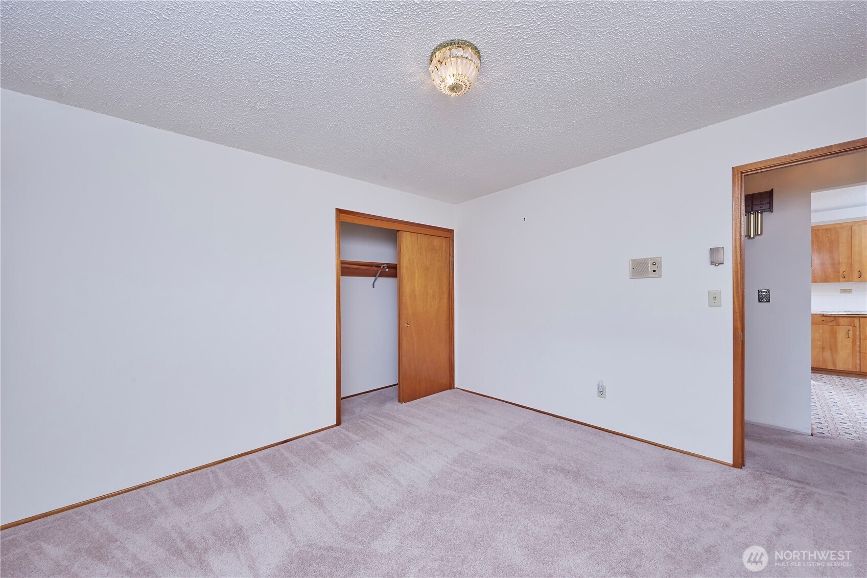 2903 NE Rozewood Drive , Bremerton, WA 98310-5225