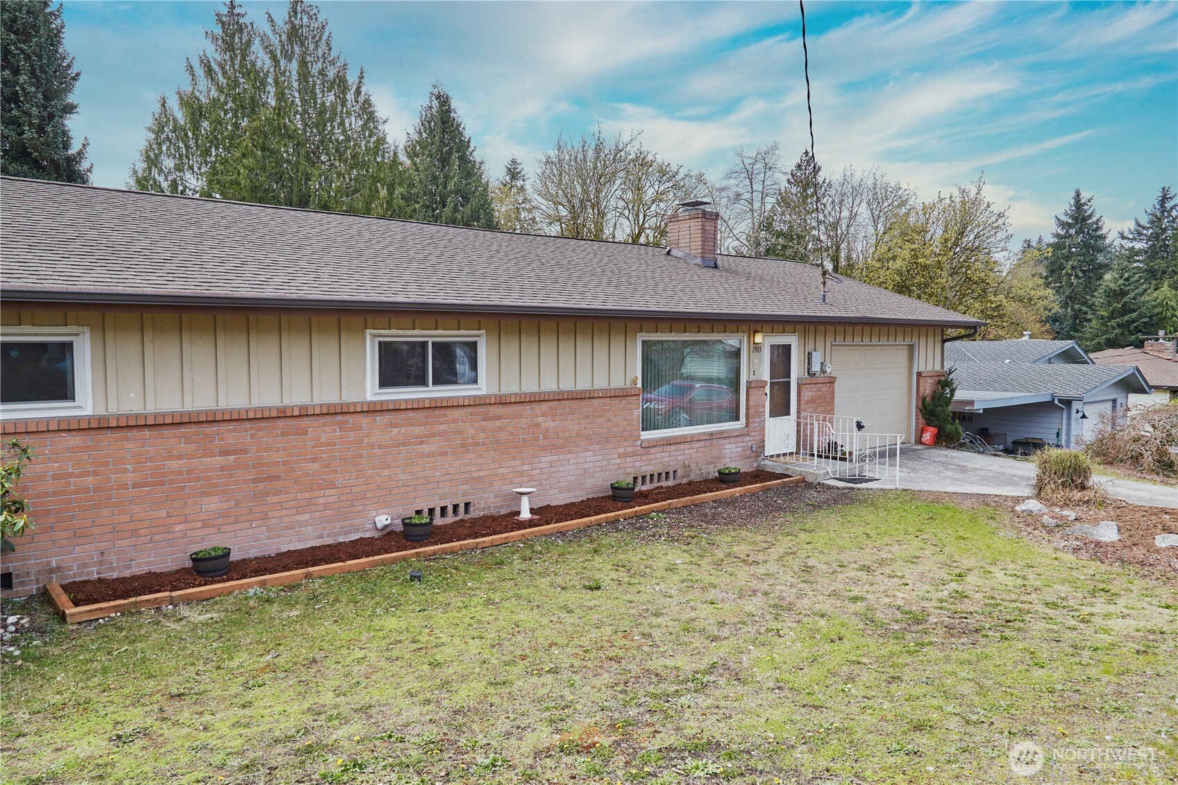2903 NE Rozewood Drive , Bremerton, WA 98310-5225