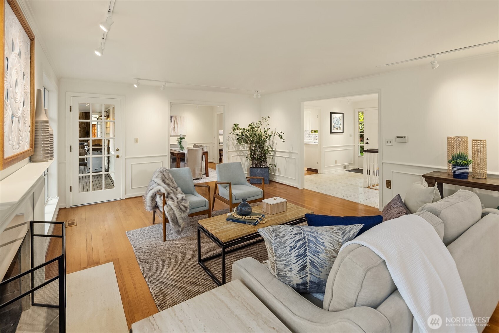 8910 SE 54th Street , Mercer Island, WA 98040