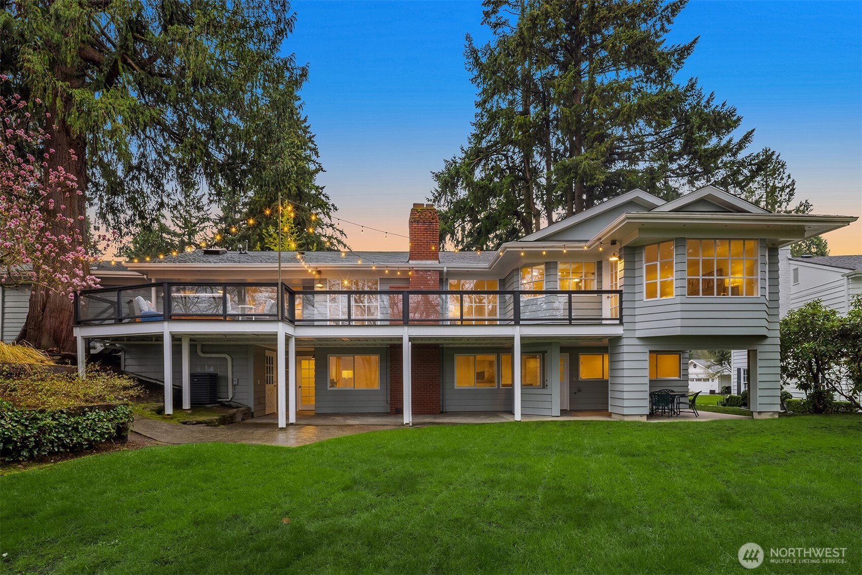 8910 SE 54th Street , Mercer Island, WA 98040