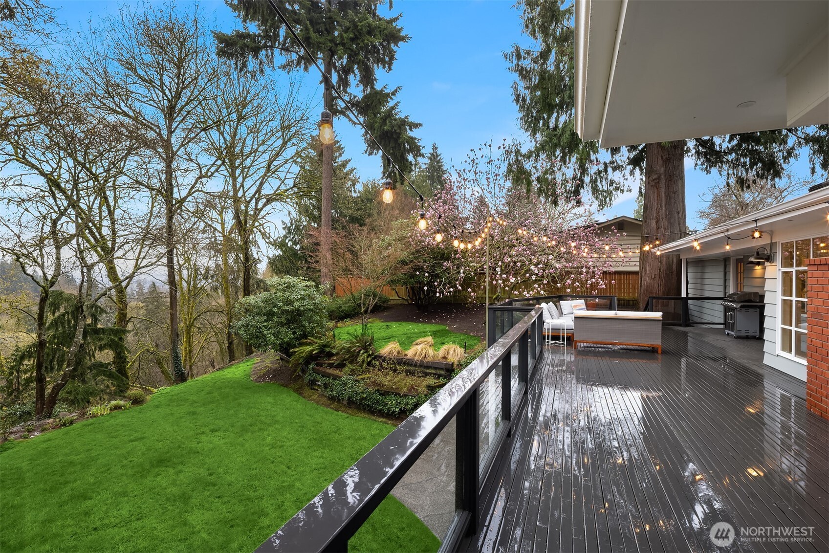 8910 SE 54th Street , Mercer Island, WA 98040