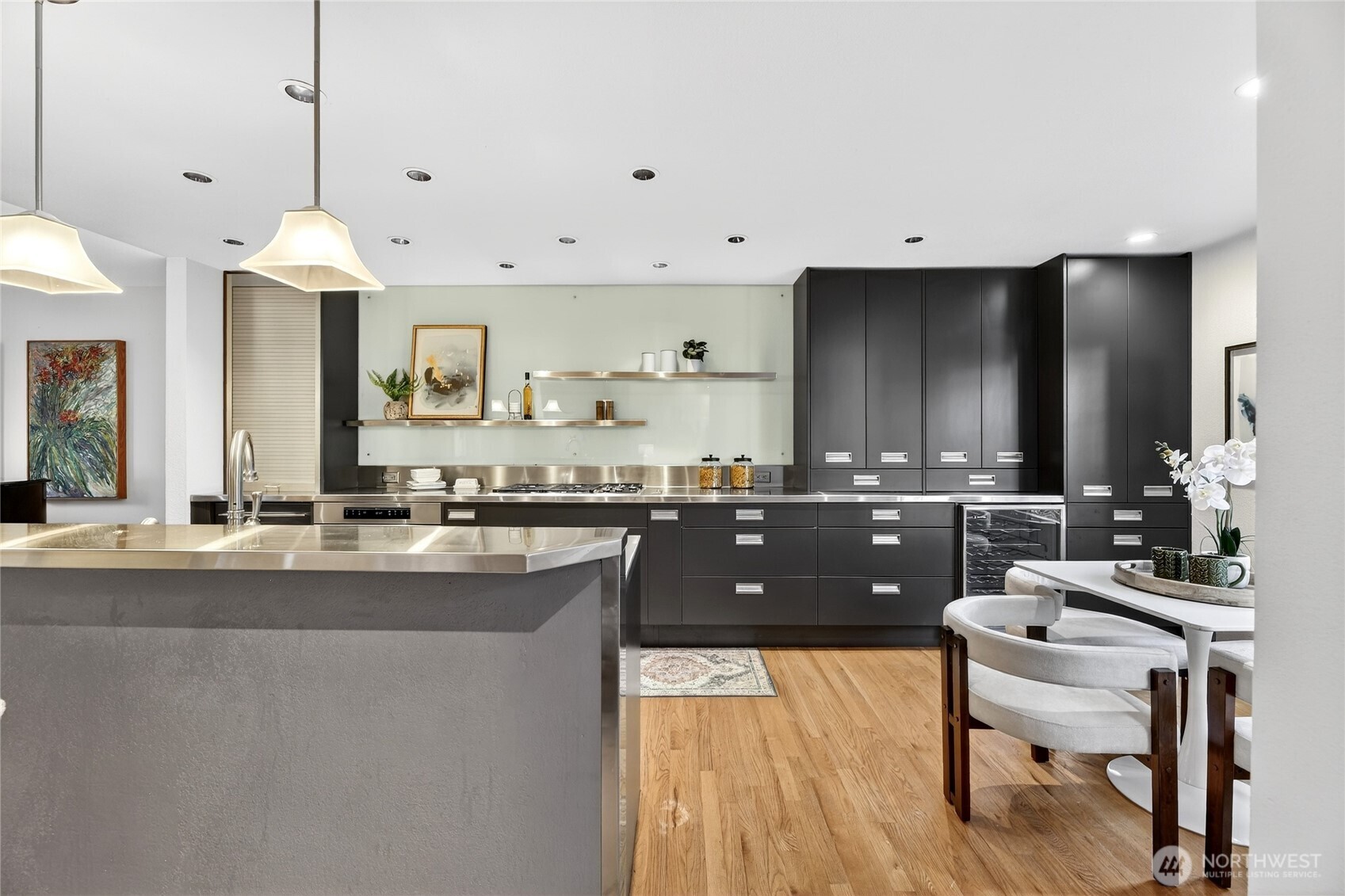 6640 114th Avenue SE, Bellevue, WA 98006