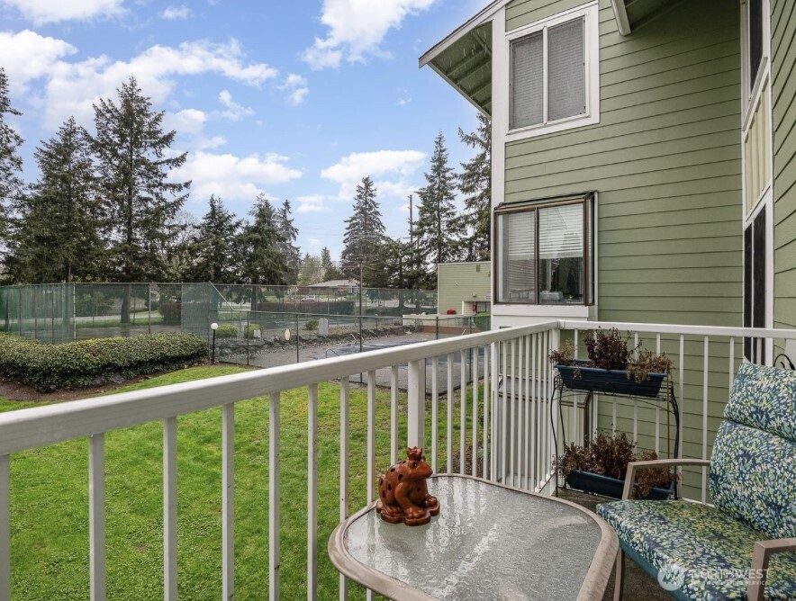 2417 S 222nd Street #A6, Des Moines, WA 98198