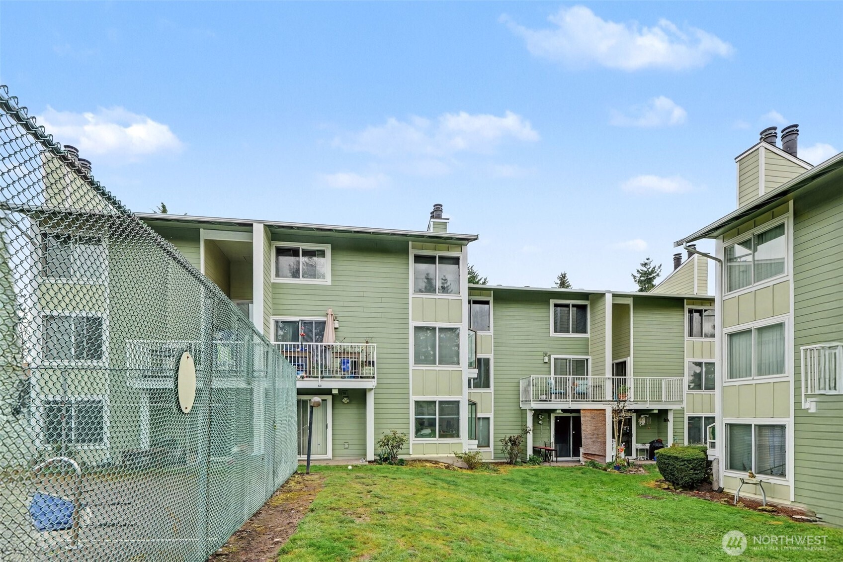 2417 S 222nd Street #A6, Des Moines, WA 98198