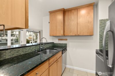 3926 1st Avenue NE #31, Seattle, WA 98015 - Photo 9