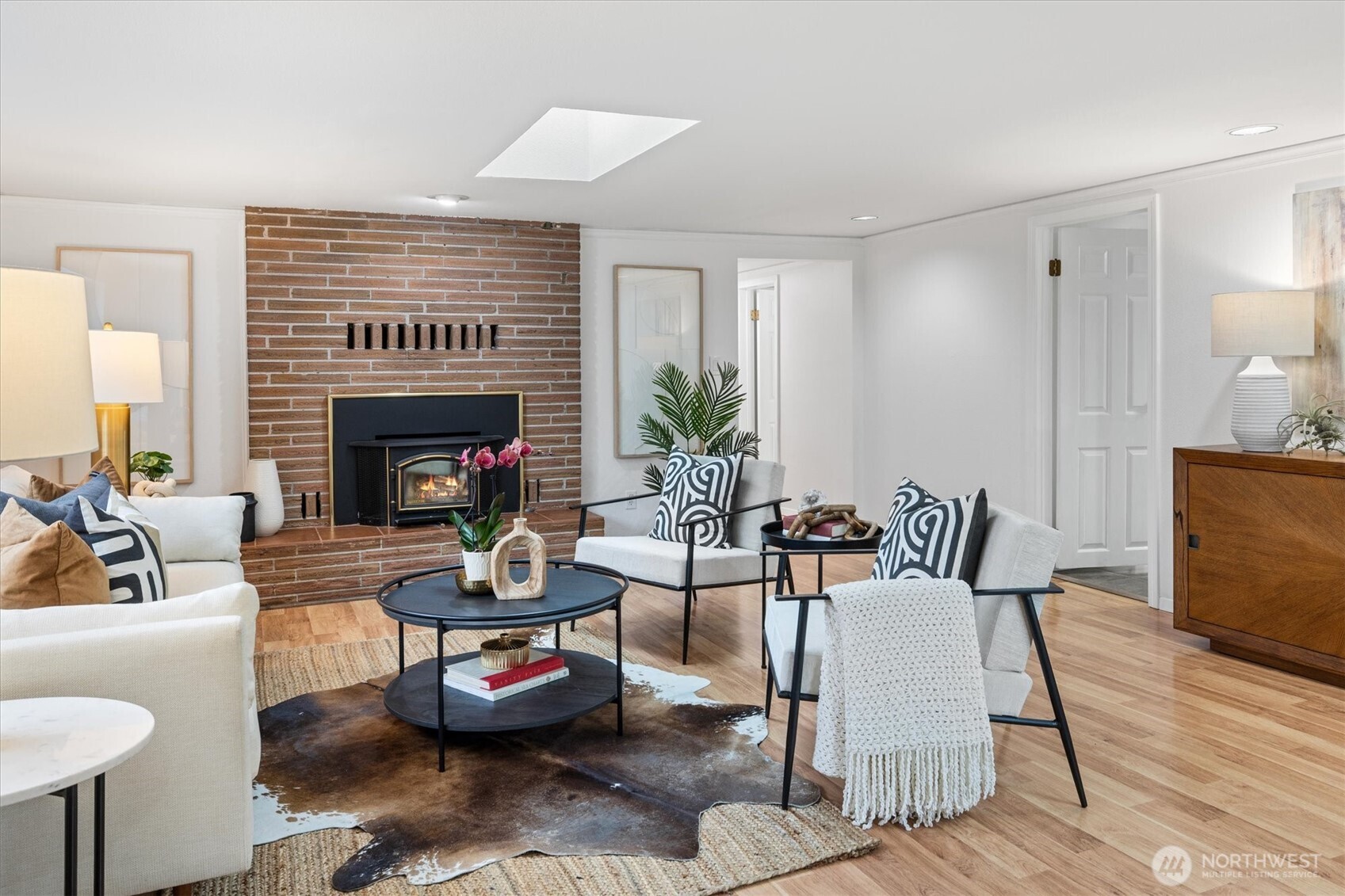 10044 12th Avenue NW, Seattle, WA 98177-5210