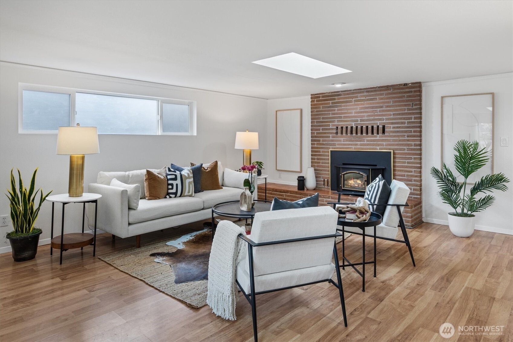 10044 12th Avenue NW, Seattle, WA 98177-5210