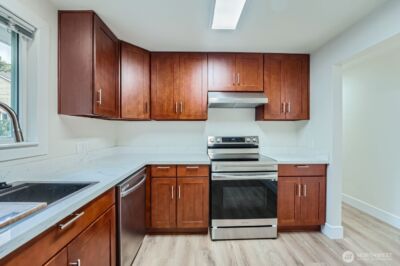 1409 Union Avenue NE, Renton, WA 98059 - Photo 10
