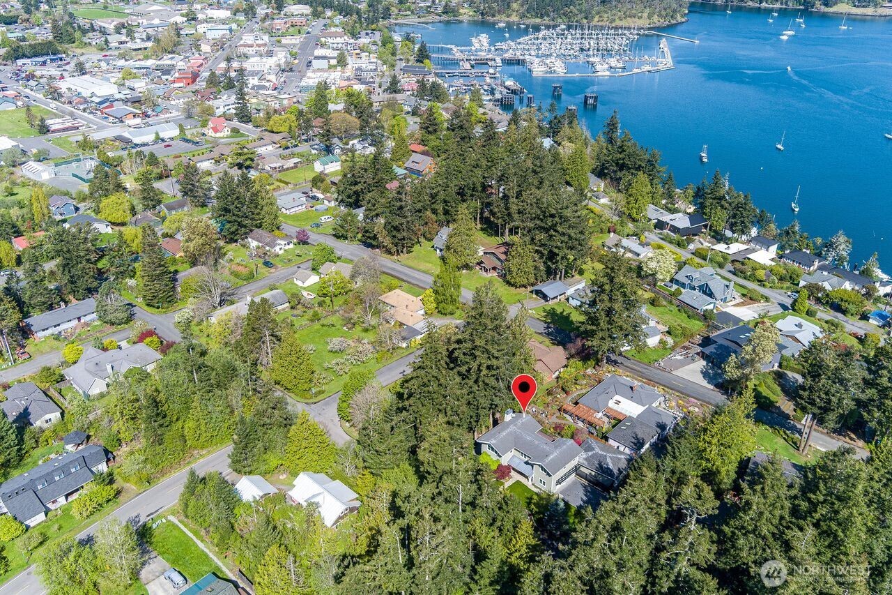 480 Nelson Street , Friday Harbor, WA 98250