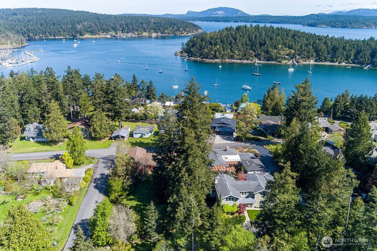 480 Nelson Street , Friday Harbor, WA 98250