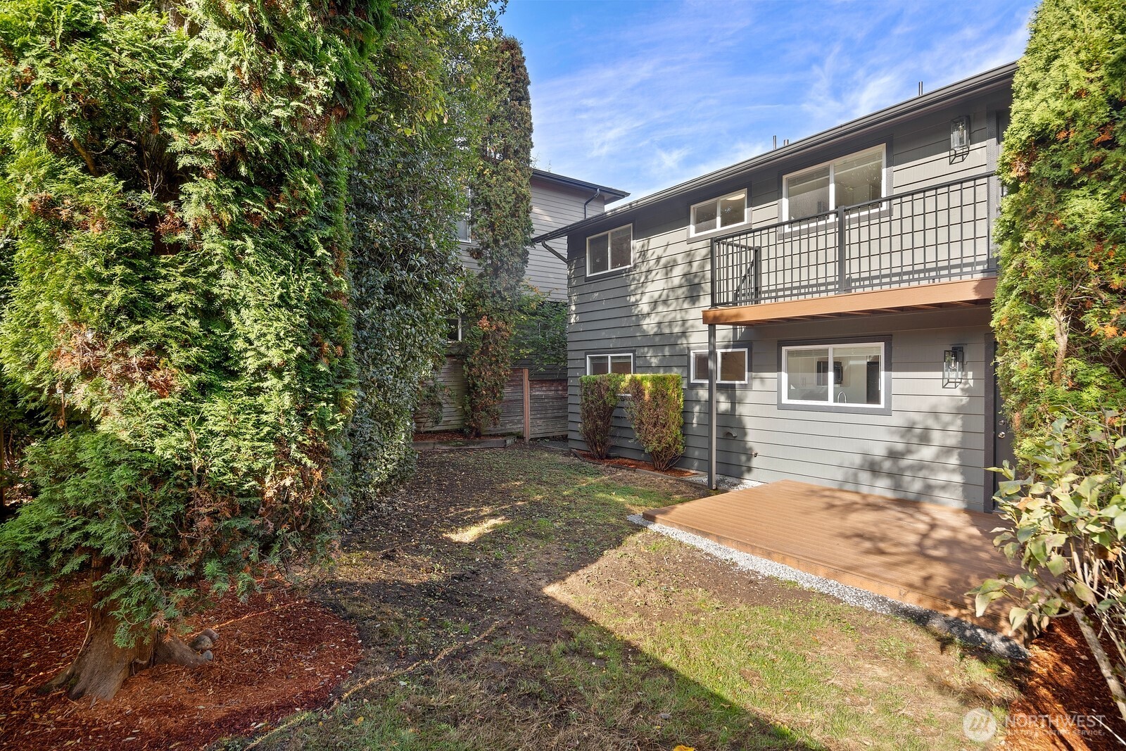 845 Kirkland Way , Kirkland, WA 98033