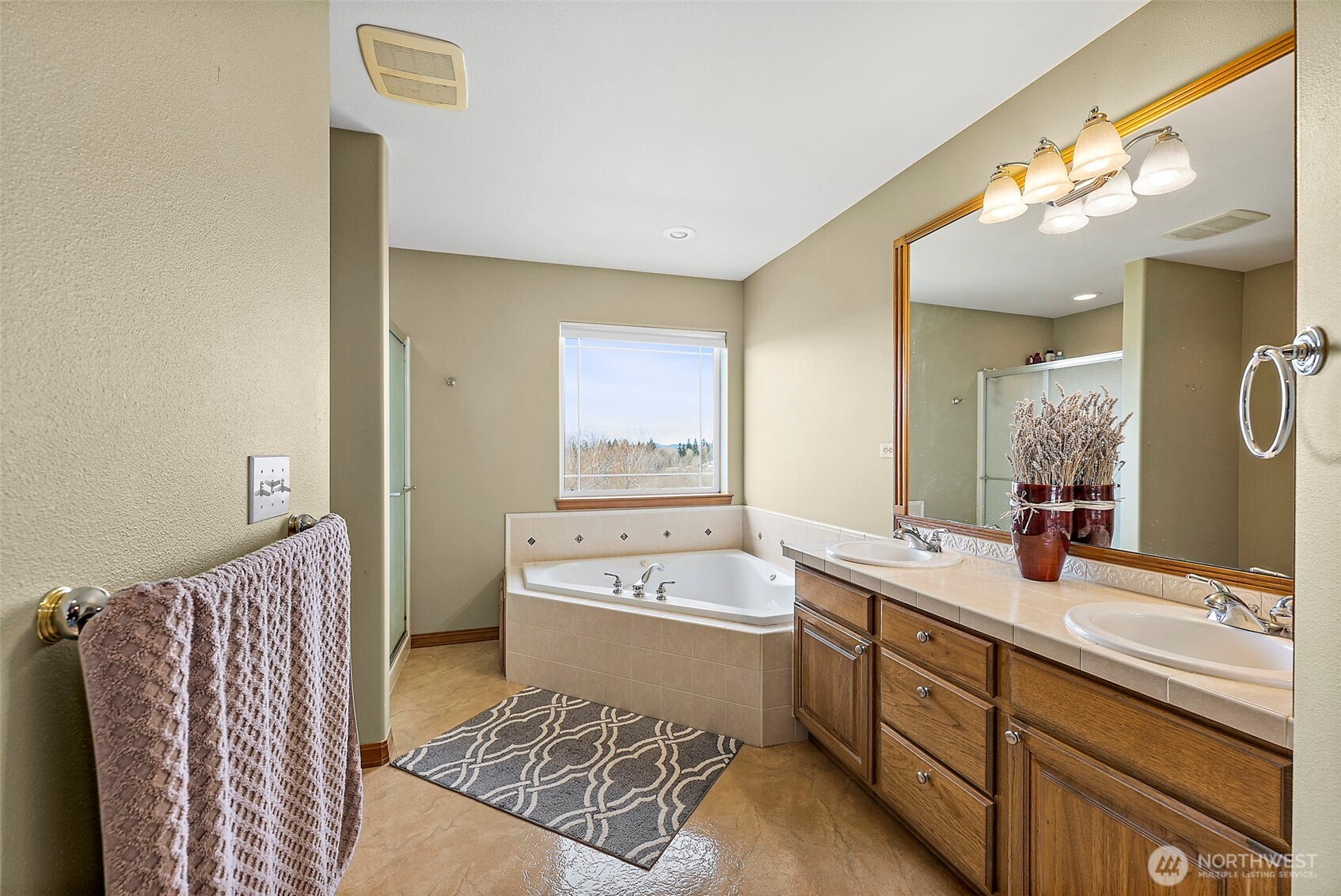 12137 Dream Street SW, Olympia, WA 98512