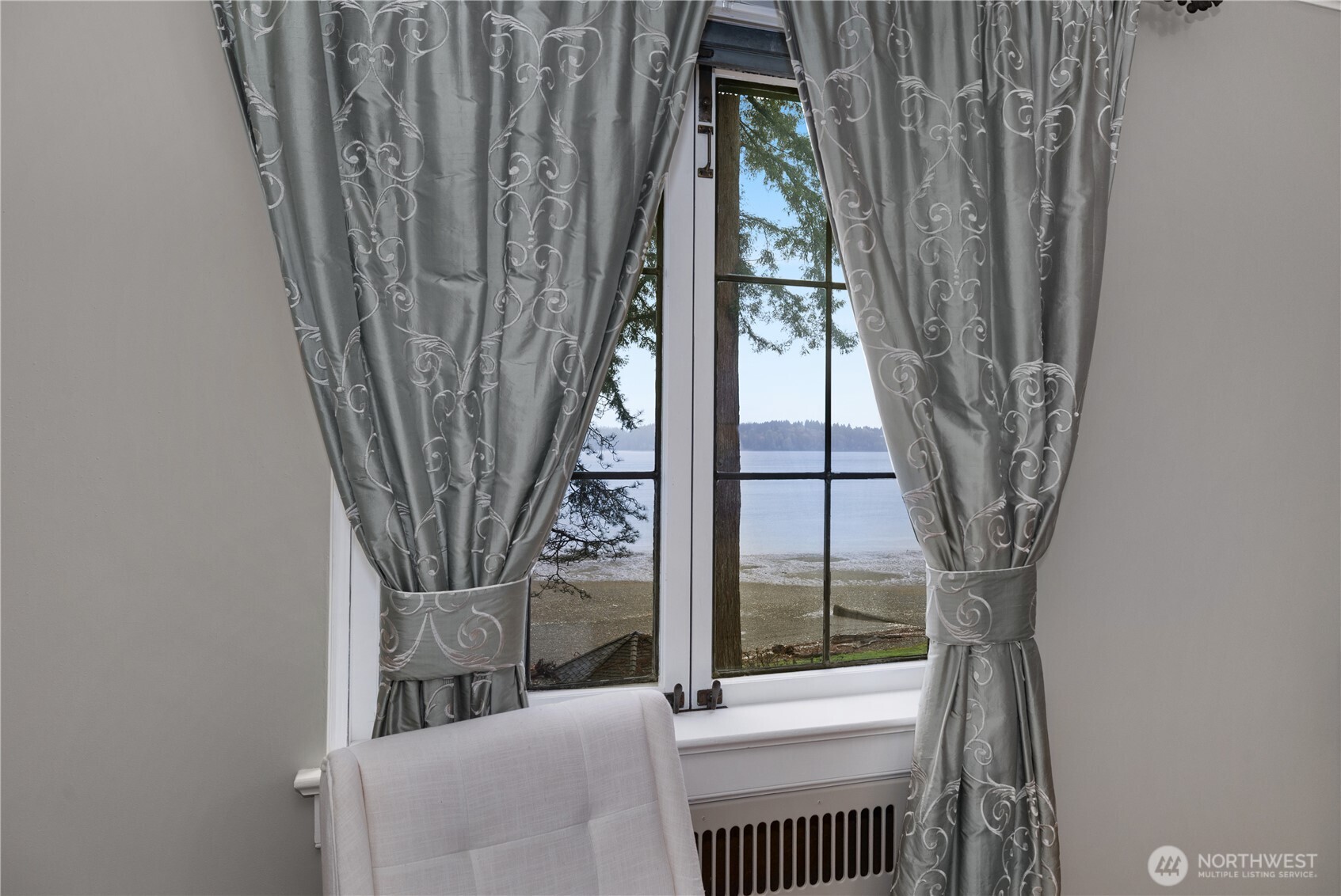 5417 Countryside Beach Drive NW, Olympia, WA 98502