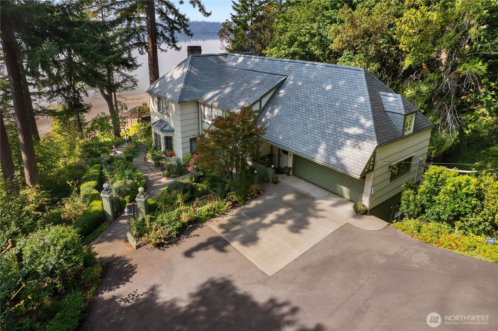 5417 Countryside Beach Drive NW, Olympia, WA 98502