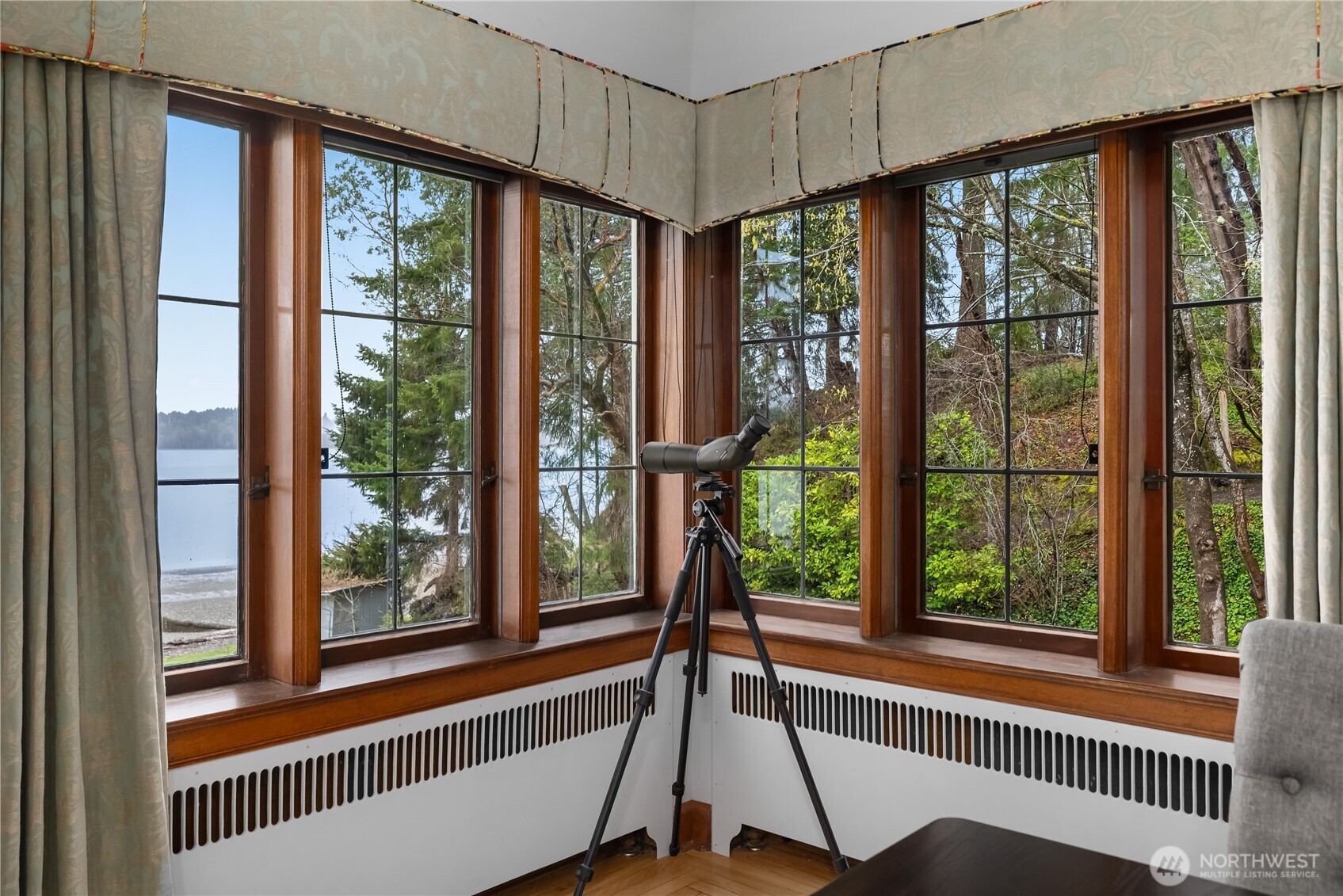 5417 Countryside Beach Drive NW, Olympia, WA 98502