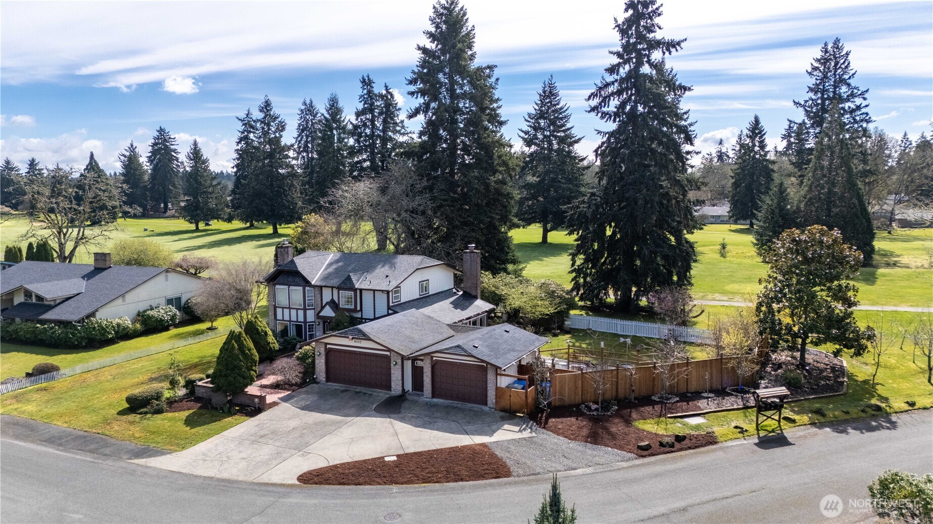 8002 Sapphire Drive SW, Lakewood, WA 98498