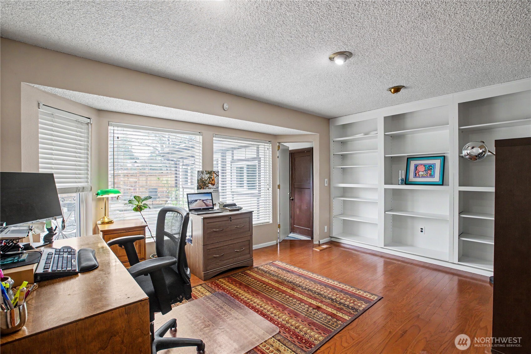 8002 Sapphire Drive SW, Lakewood, WA 98498