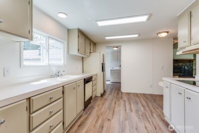 9202 198th Avenue E, Bonney Lake, WA 98391 - Photo 8