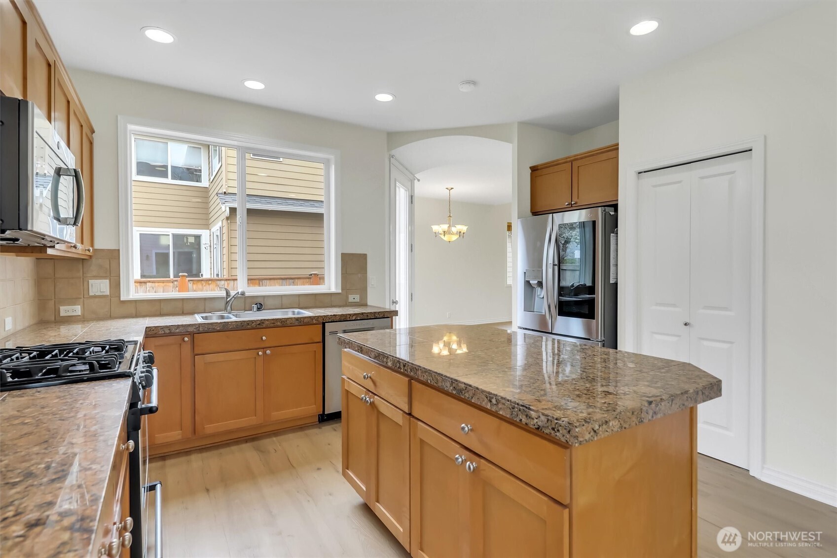 6523 188th Place NE, Redmond, WA 98052