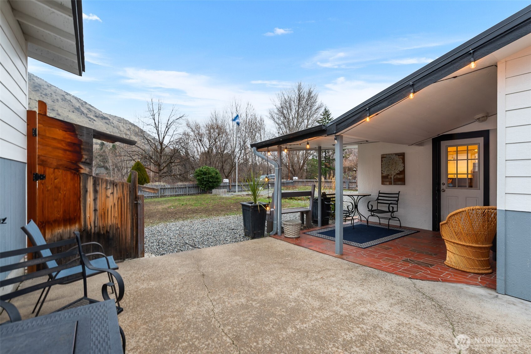 211 Riverfront Drive , Cashmere, WA 98815