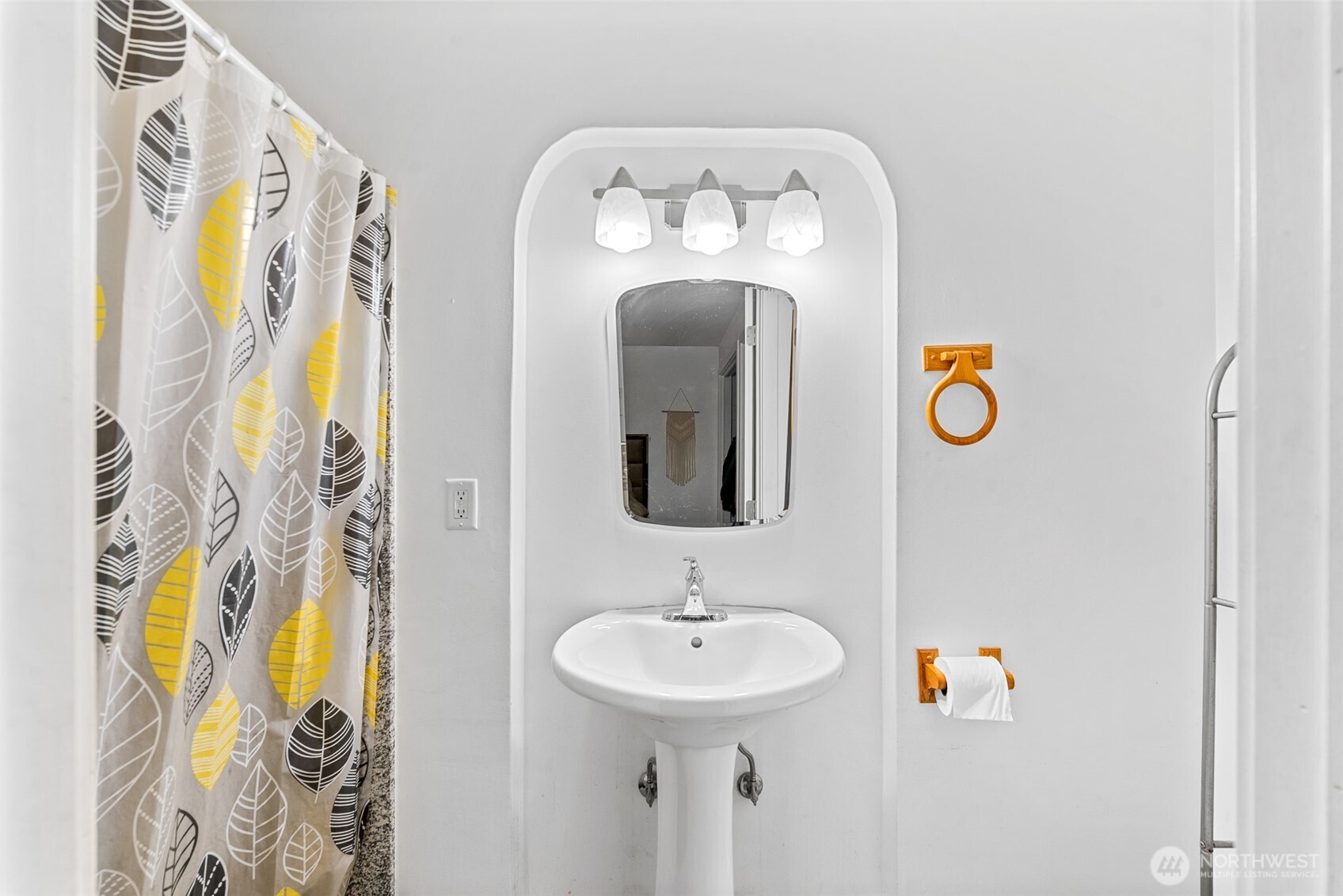 211 Riverfront Drive , Cashmere, WA 98815