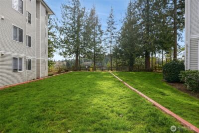 13301 SE 79th Place #B107, Newcastle, WA 98059 - Photo 26