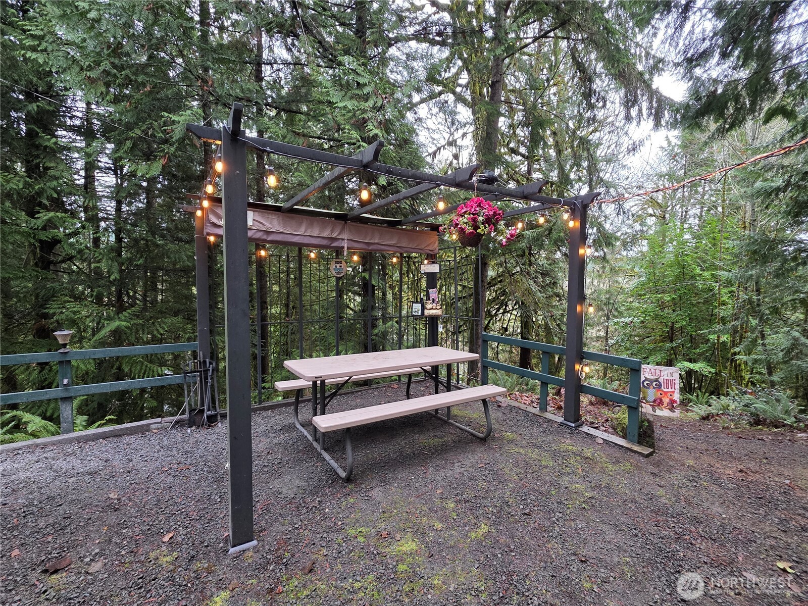 71 Hilltop Court , Brinnon, WA 98320