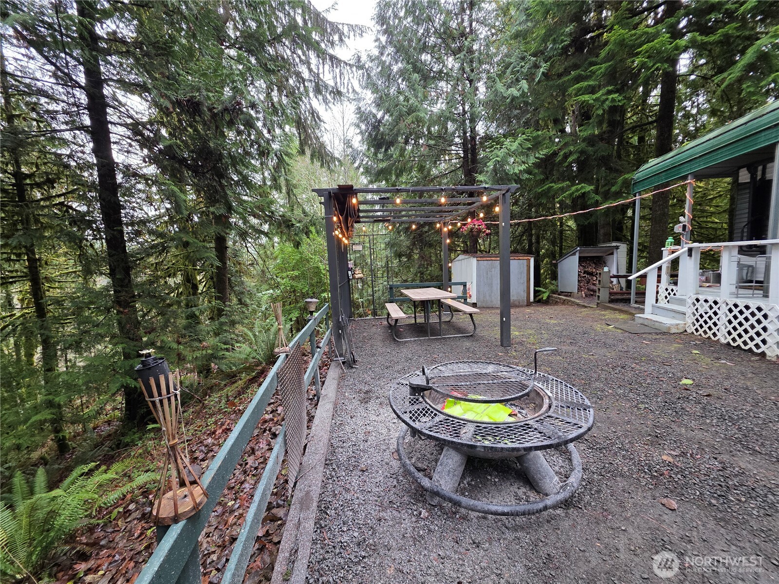 71 Hilltop Court , Brinnon, WA 98320