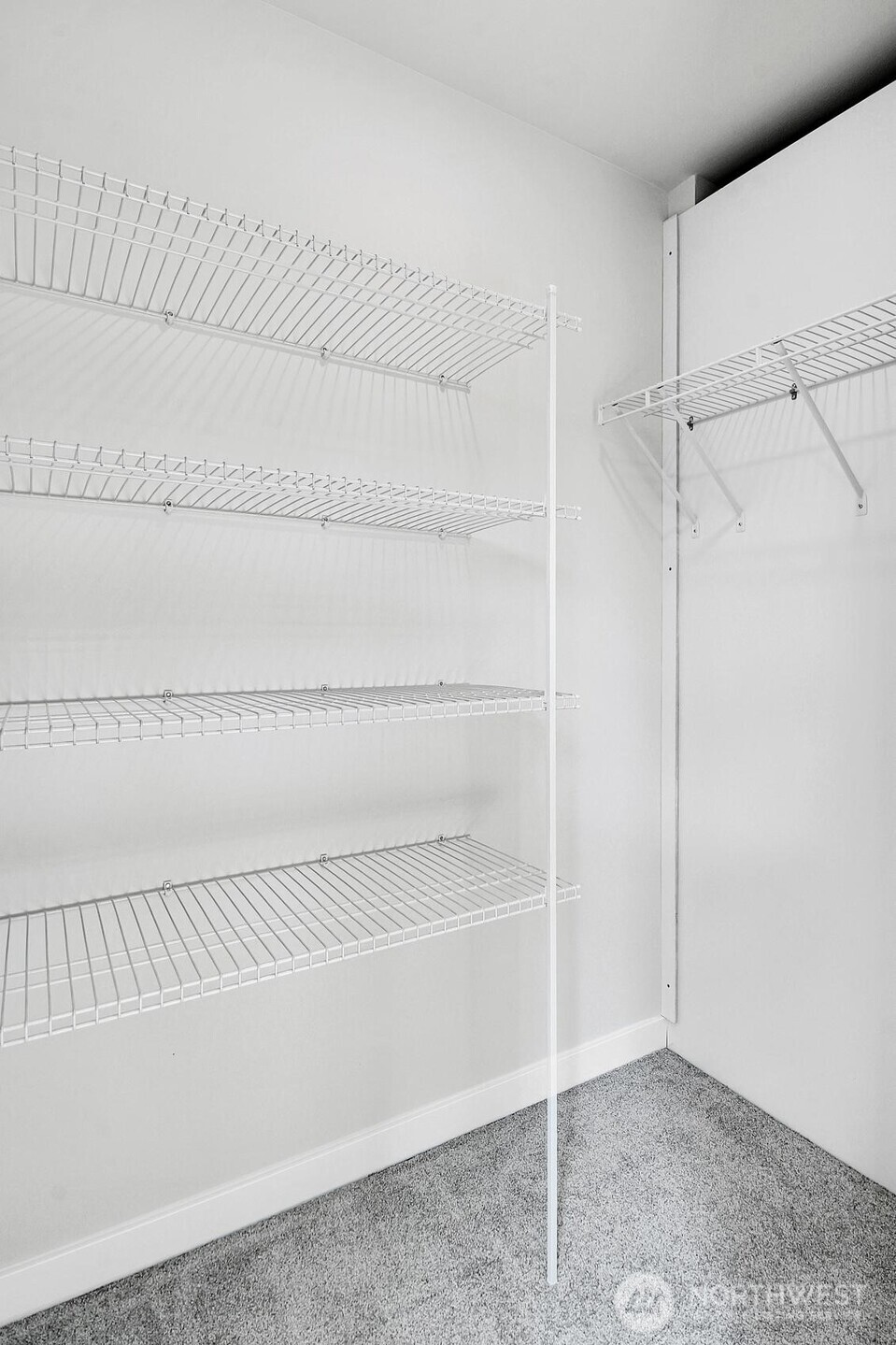 222 124th Street SW #F2, Everett, WA 98204