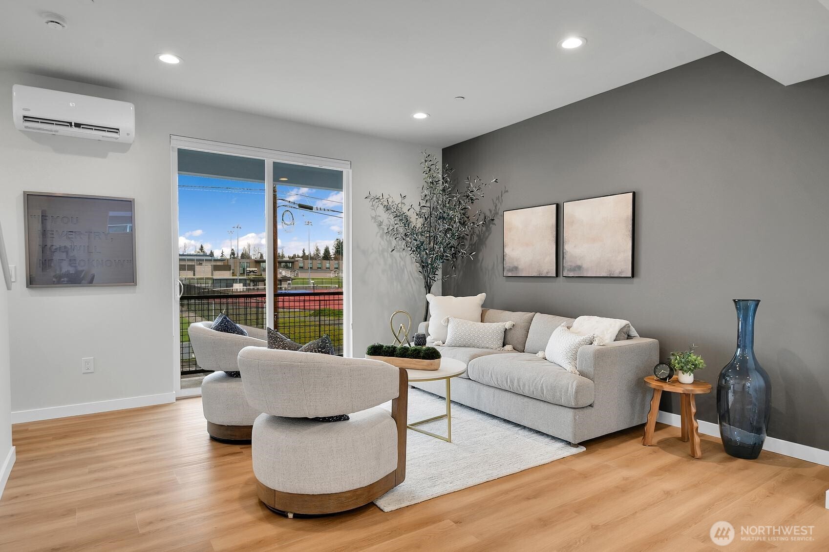 222 124th Street SW #F2, Everett, WA 98204