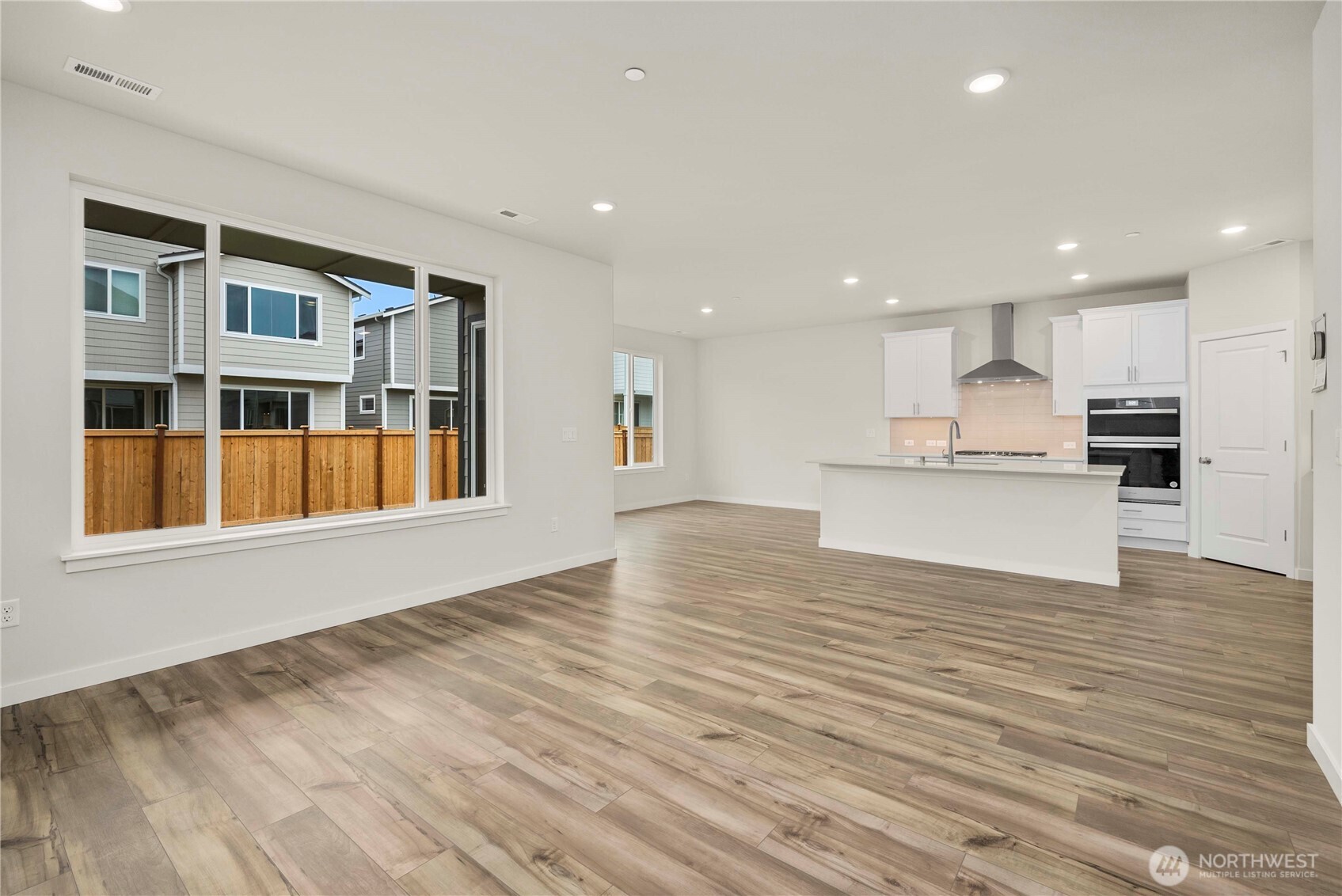 3966 Flat Top Drive , Bremerton, WA 98312