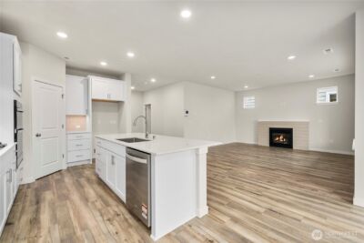 3966 Flat Top Drive , Bremerton, WA 98312 - Photo 2