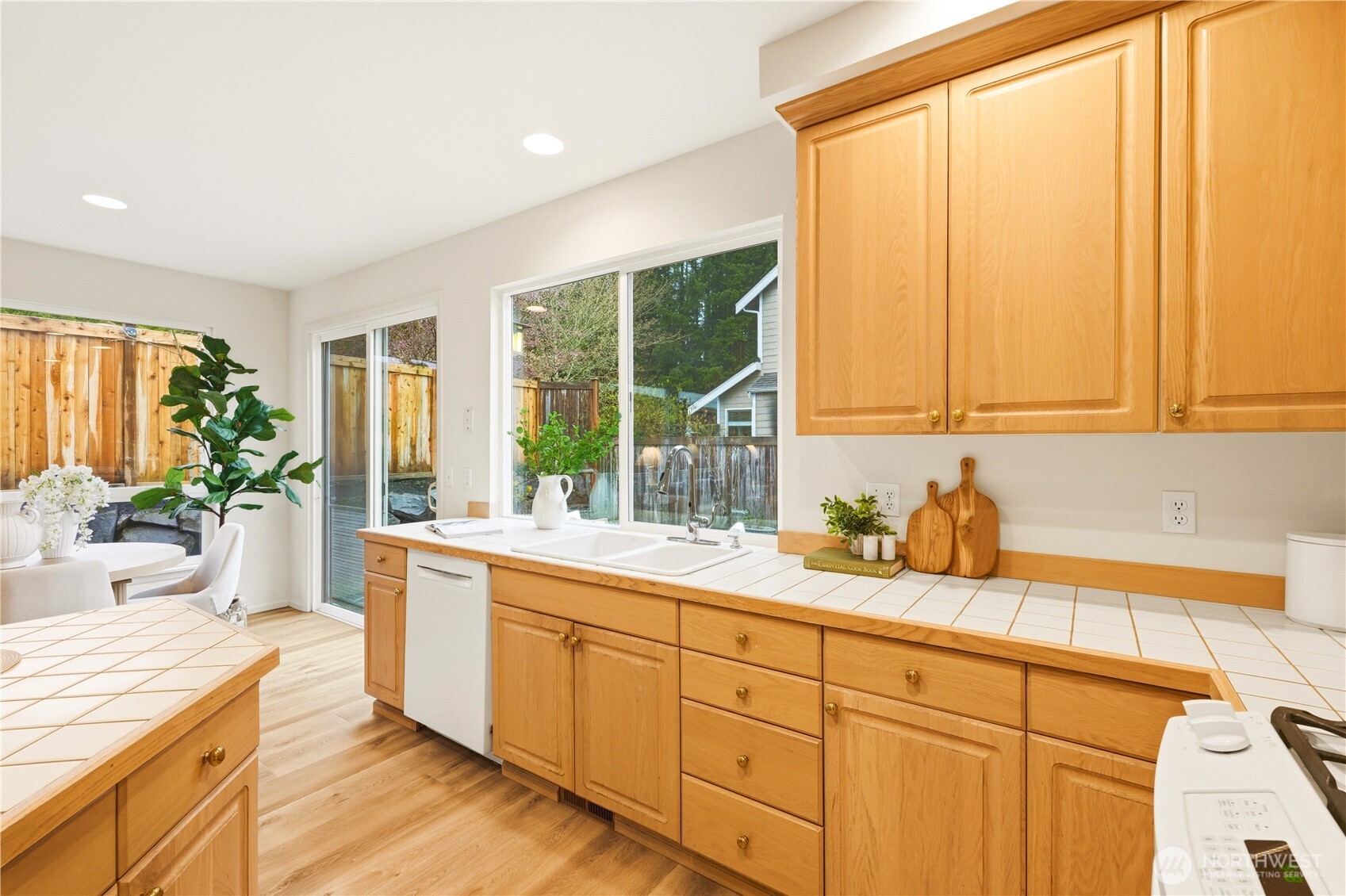 20229 29th Avenue SE, Bothell, WA 98012