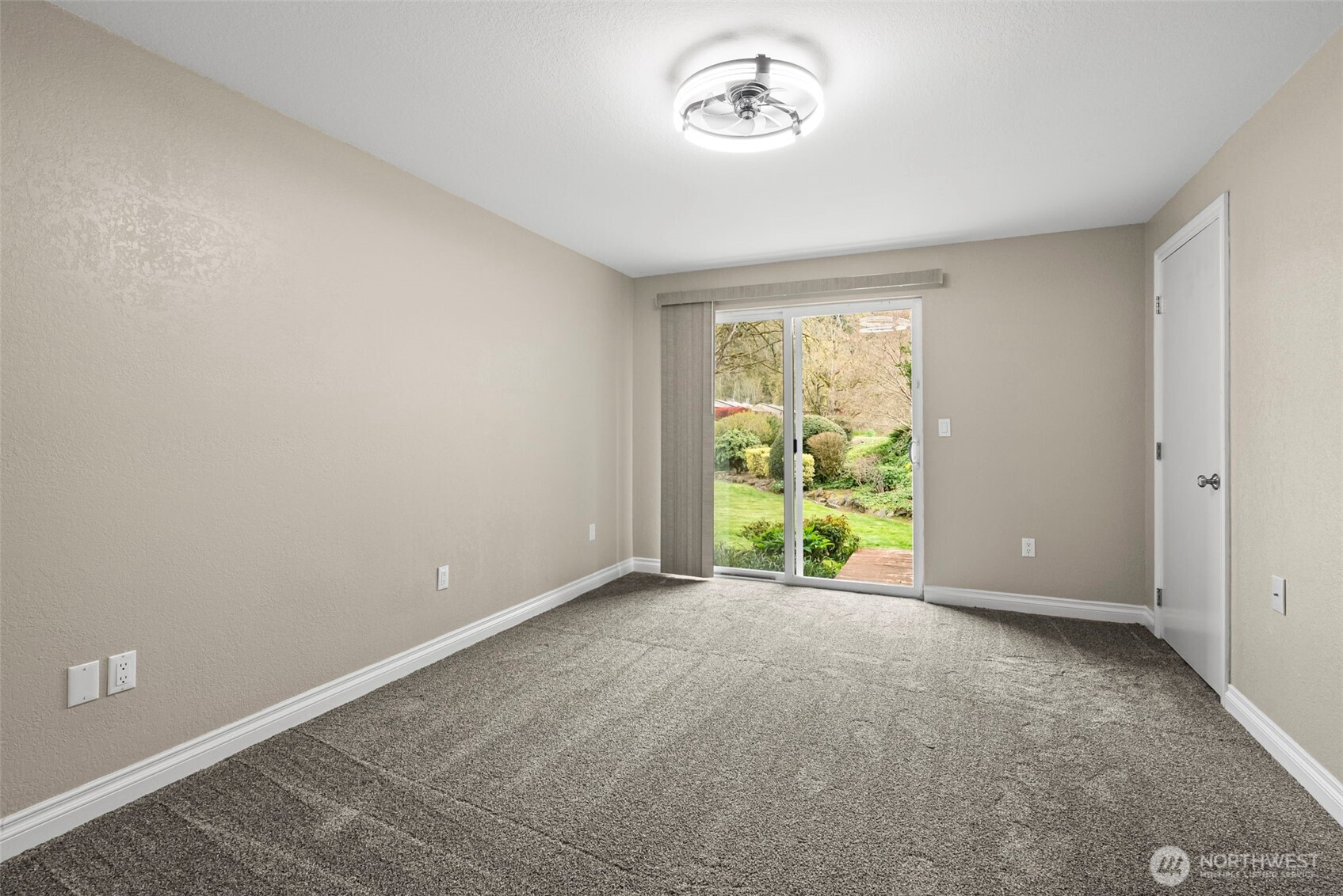 8503 S 259th Street #D31, Kent, WA 98030