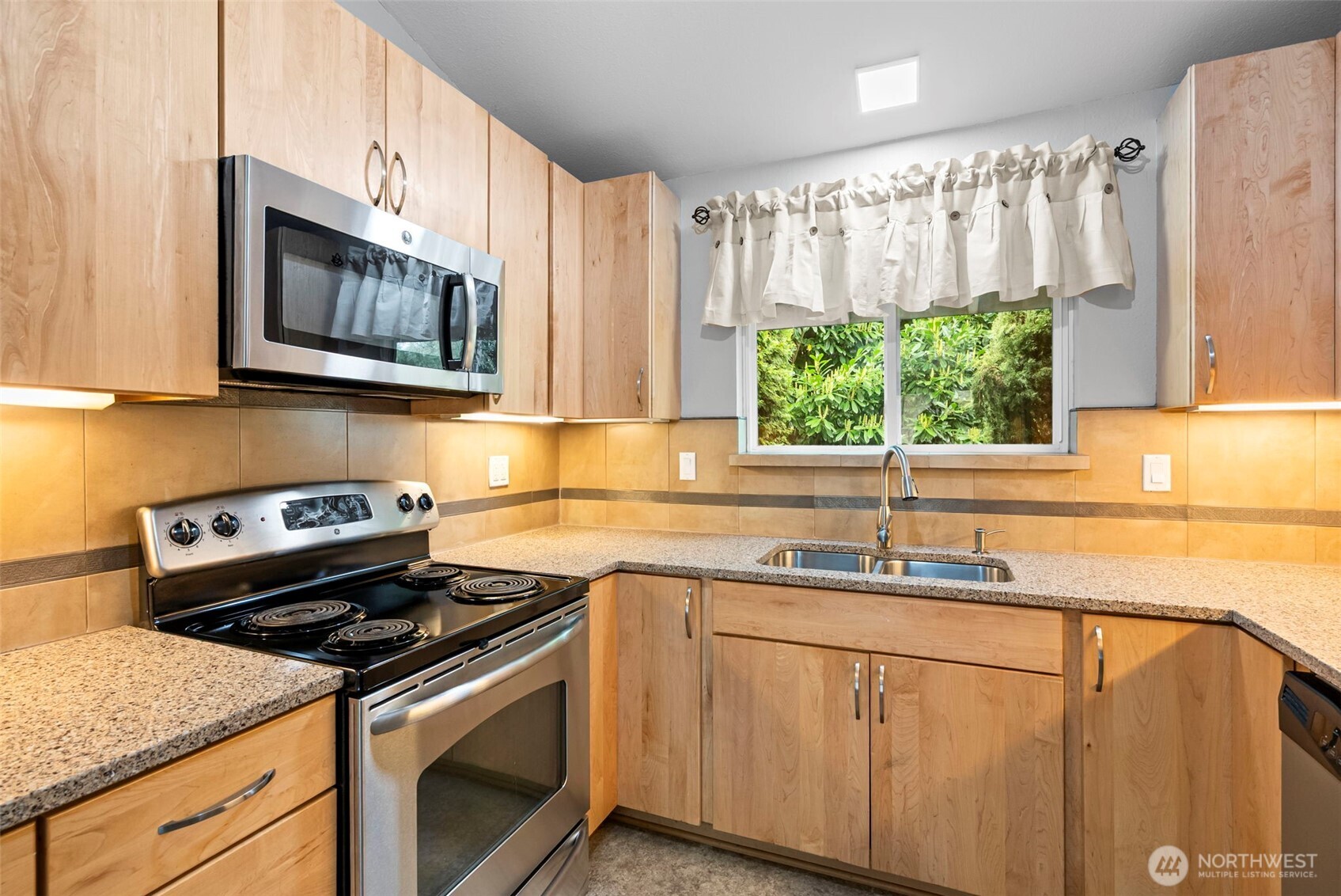 8503 S 259th Street #D31, Kent, WA 98030