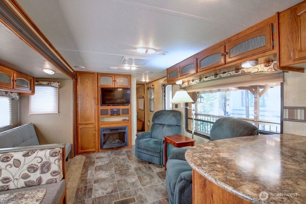 64 Wilderness Way , Deming, WA 98244