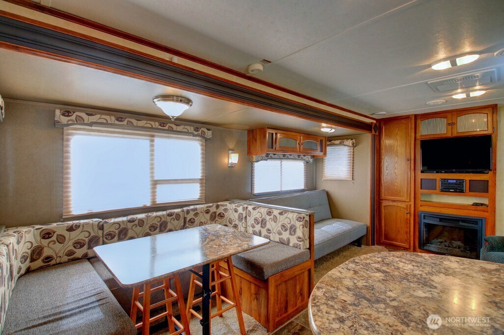 64 Wilderness Way , Deming, WA 98244