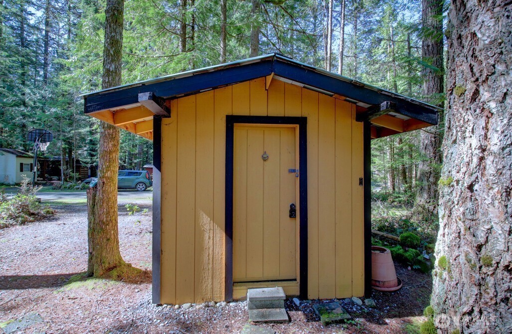 64 Wilderness Way , Deming, WA 98244