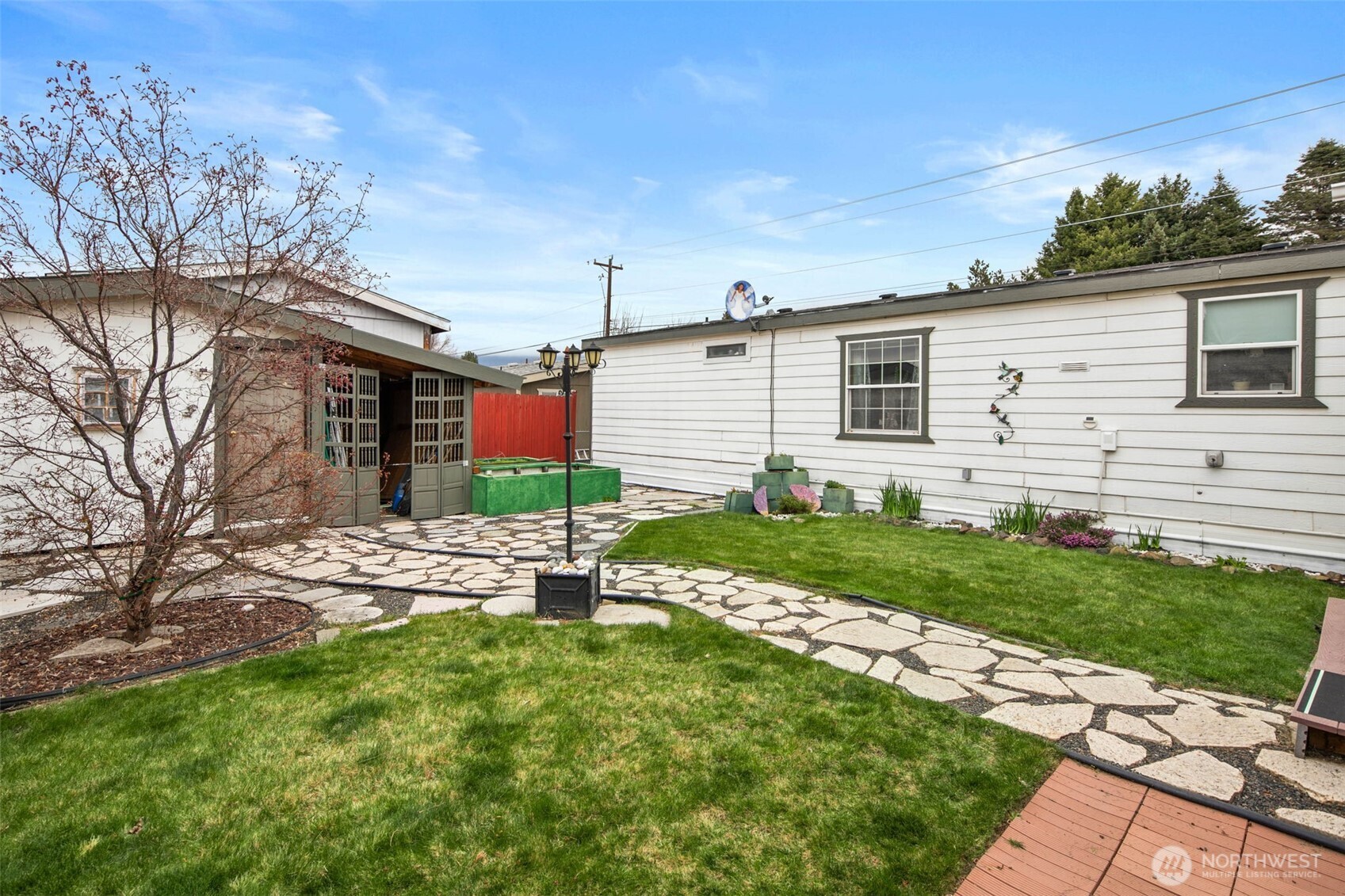 370 S Kentucky , East Wenatchee, WA 98802