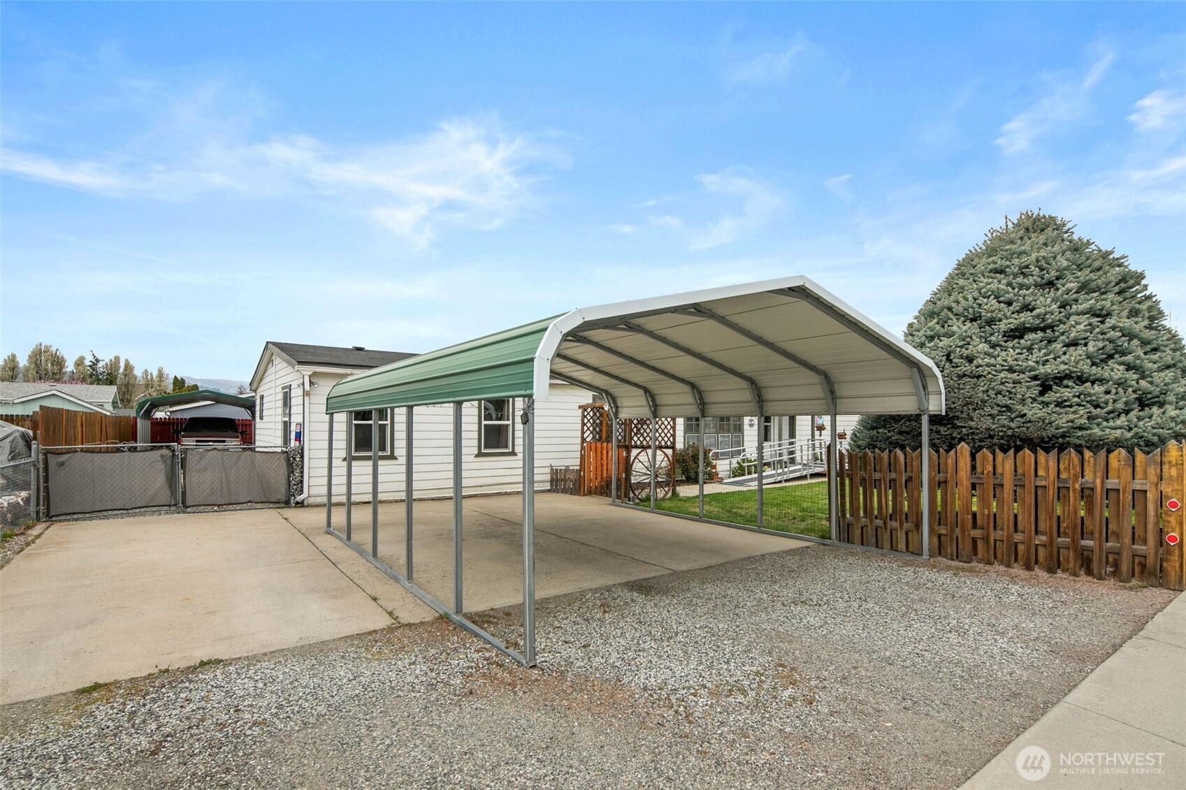 370 S Kentucky , East Wenatchee, WA 98802