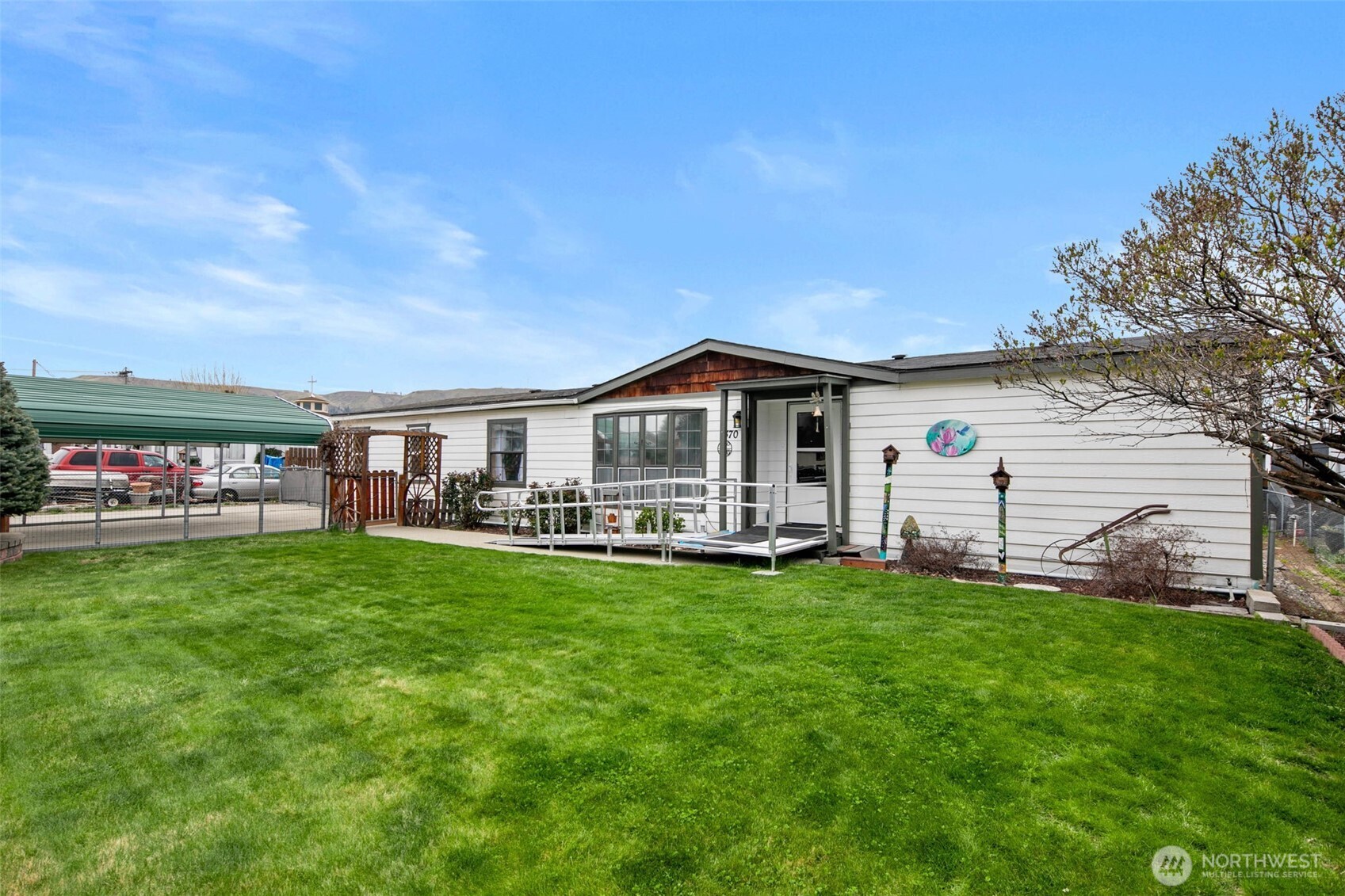 370 S Kentucky , East Wenatchee, WA 98802