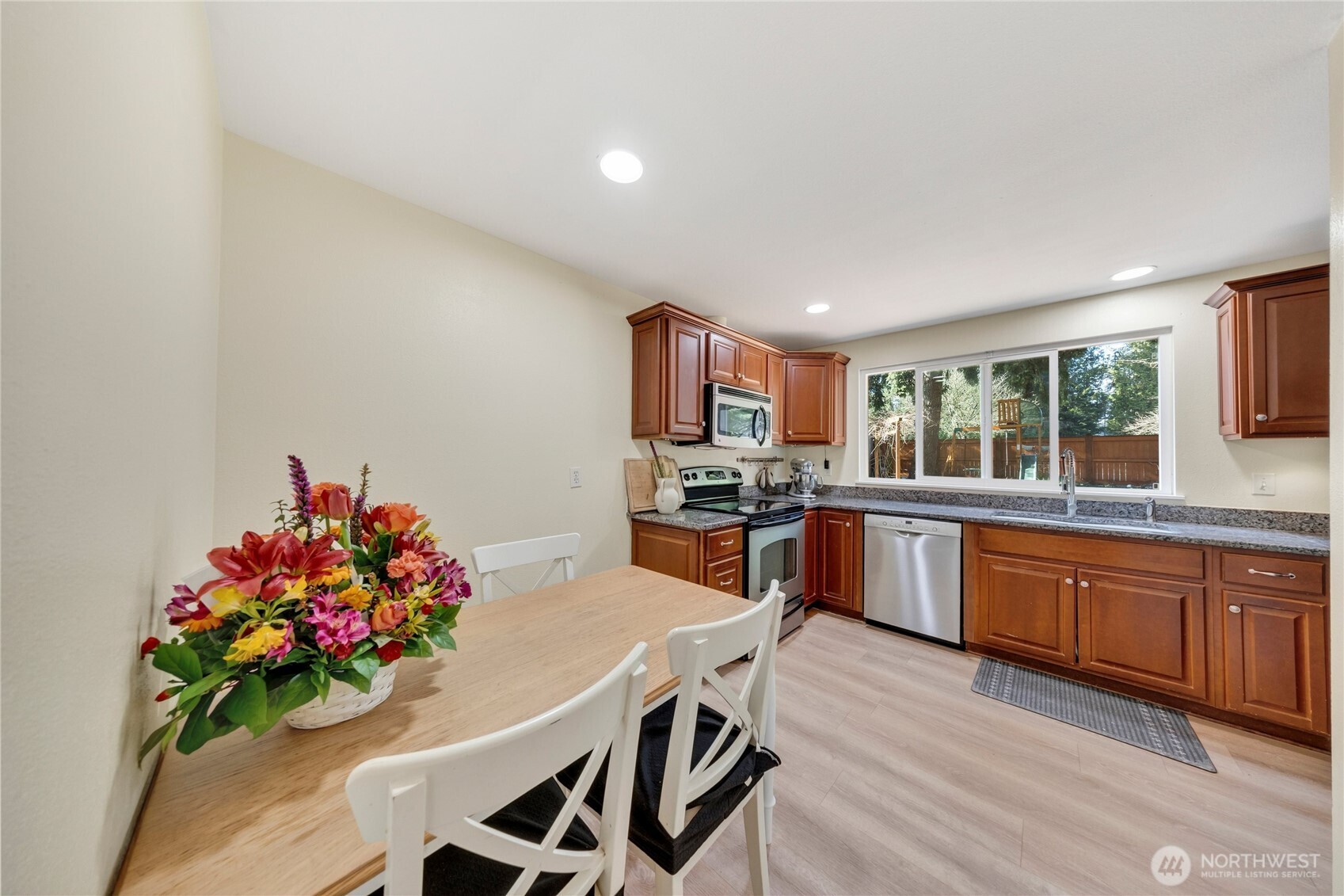 31911 42nd Ave SW, Federal Way, WA 98023