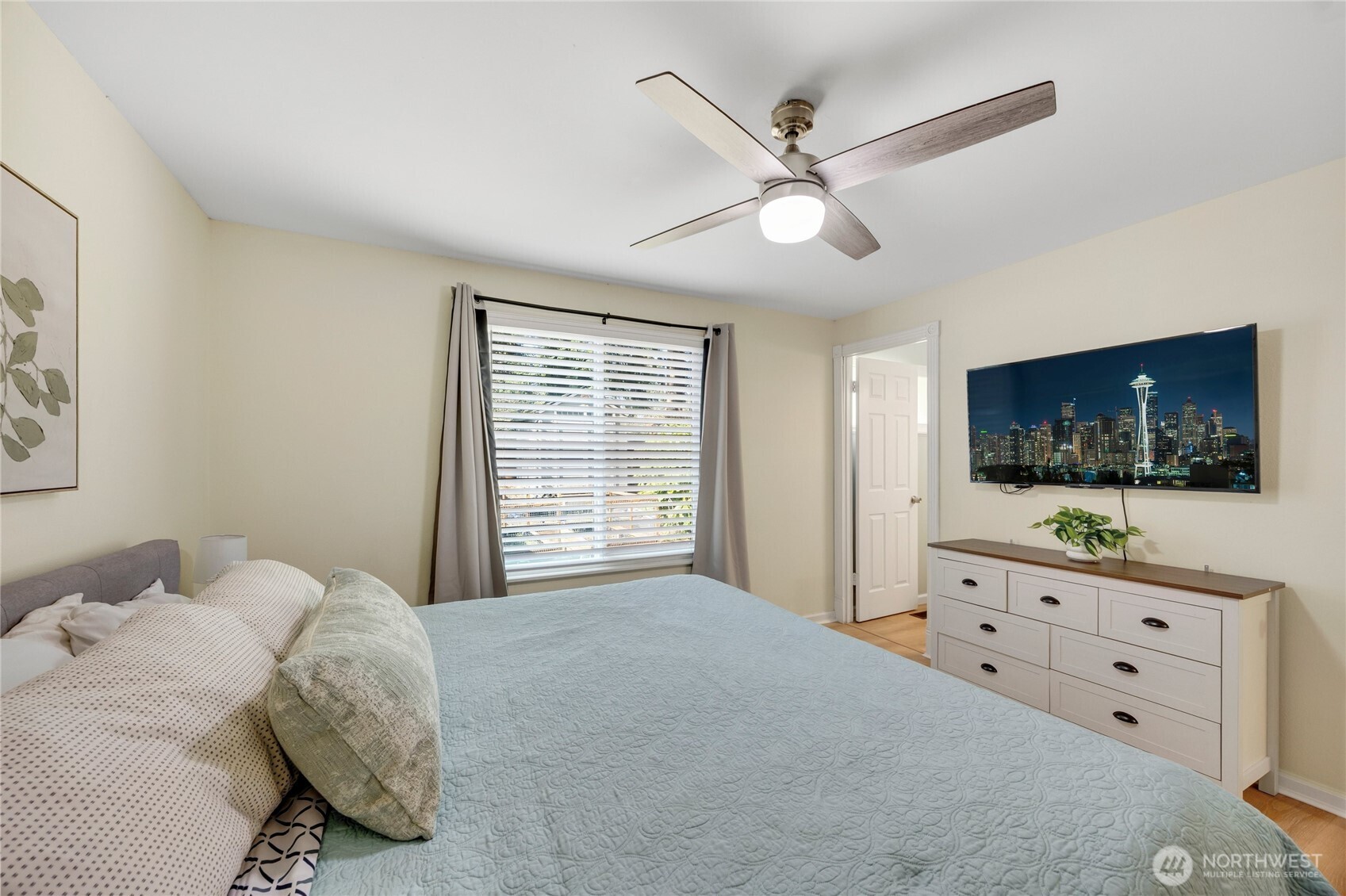 31911 42nd Ave SW, Federal Way, WA 98023