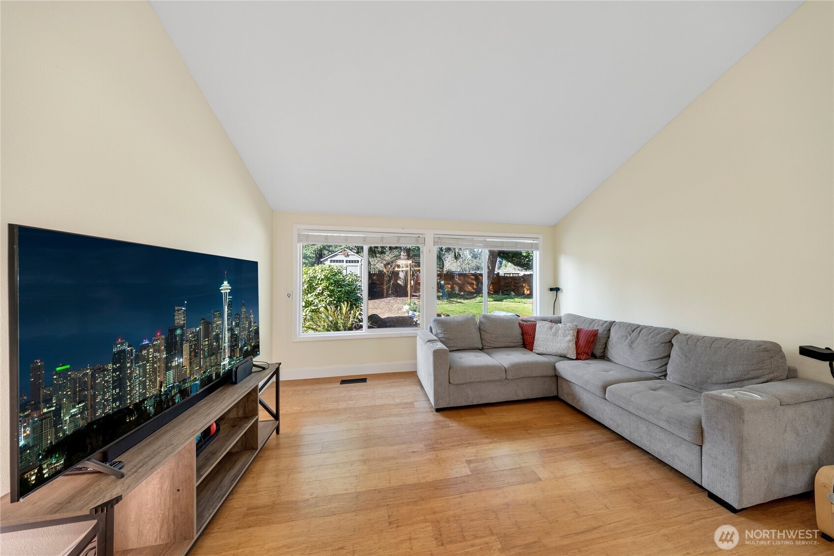 31911 42nd Ave SW, Federal Way, WA 98023