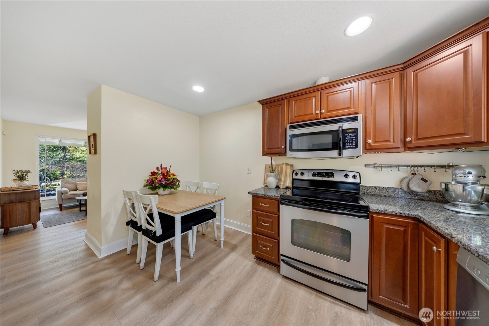 31911 42nd Ave SW, Federal Way, WA 98023