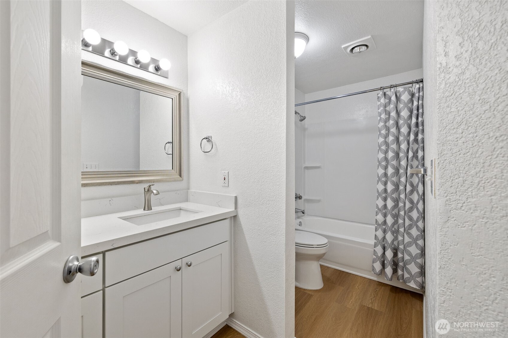 15433 Country Club Drive #E202, Mill Creek, WA 98012