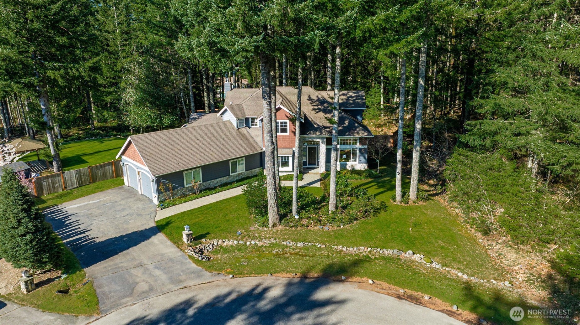 13892 473rd Court SE, North Bend, WA 98045